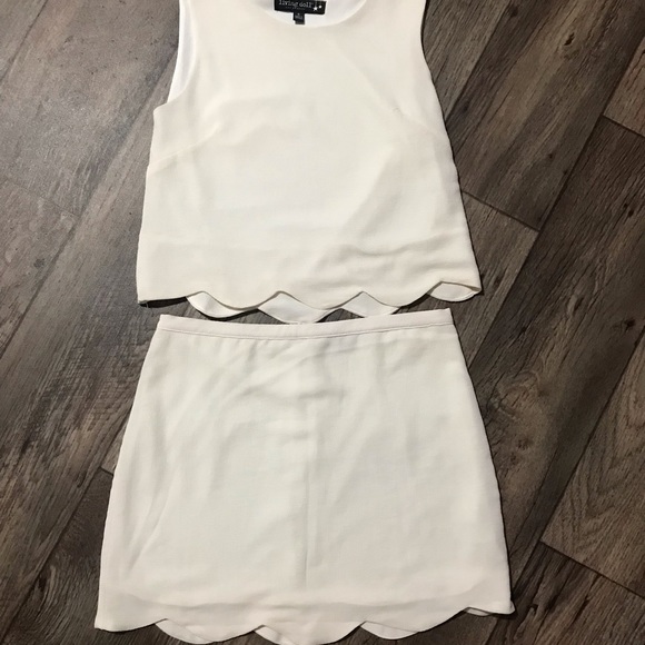 White two piece matching set - Picture 1 of 1
